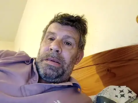 Snapshot of stud2512 chatting on 04-26-26, 06:27 stud2512 online show from 04-26-26, 06:27