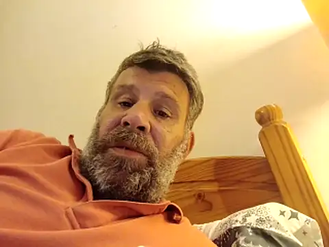 Snapshot of stud2512 chatting on 06-02-26, 05:04 stud2512 online show from 06-02-26, 05:04