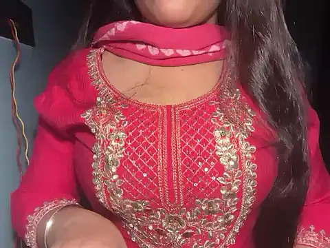 Avneet kaurr1 online show from 06-03-26, 03:17