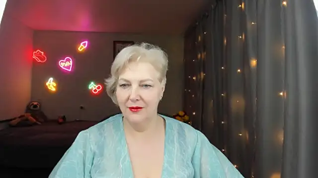 Snapshot of Mary-Leee chatting on 05-29-26, 04:38 Mary-Leee online show from 05-29-26, 04:38