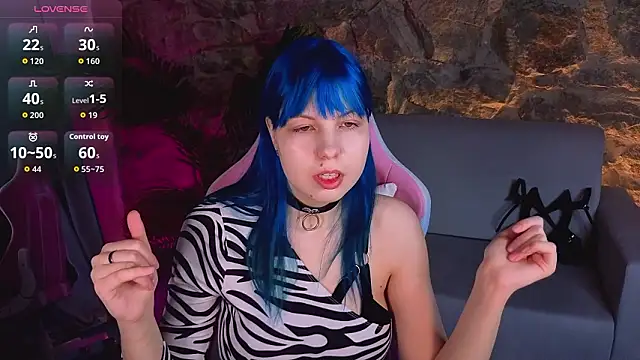 Snapshot of SofiaSterns chatting on 03-05-26, 01:45 SofiaSterns online show from 03-05-26, 01:45