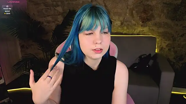 SofiaSterns online show from 03-27-26, 01:33