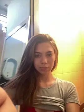 Milagrossuwu online show from 03-12-26, 09:32