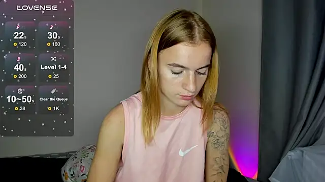 Snapshot of Stacey_Brow chatting on 07-14-26, 02:05 Stacey Brow online show from 07-14-26, 02:05