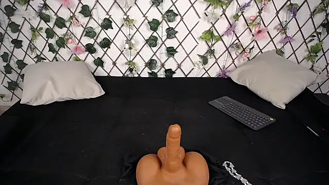 MaylinSkye online show from 04-22-26, 07:59