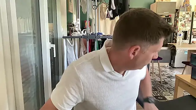 Minmoi1984 online show from 04-21-26, 09:37