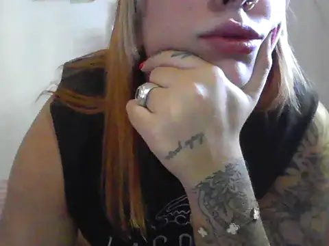 Snapshot of cielitolindo333 chatting on 03-09-26, 07:07 cielitolindo333 online show from 03-09-26, 07:07