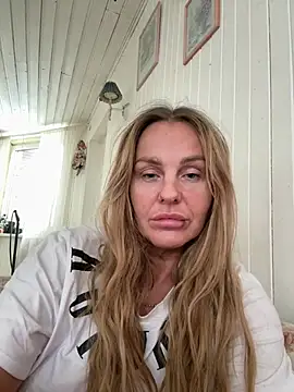 MatureQueen41 online show from 02-25-26, 11:20