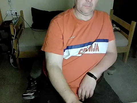 Snapshot of pozitiva000 chatting on 07-10-26, 08:22 pozitiva000 online show from 07-10-26, 08:22