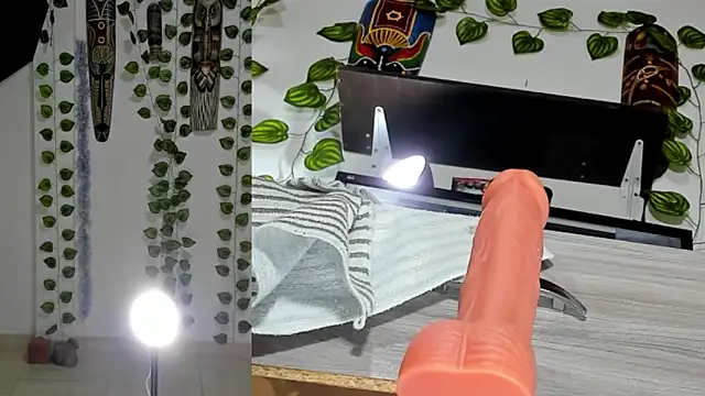bella  funny online show from 05-29-26, 06:39