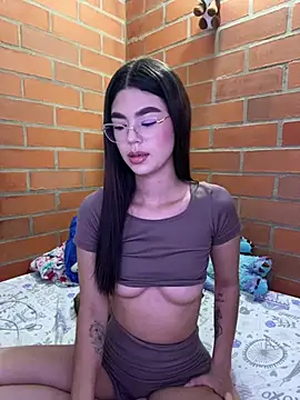 Snapshot of Nixieblaze chatting on 05-16-26, 05:15 Nixieblaze online show from 05-16-26, 05:15