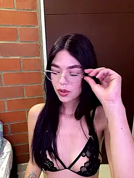 Snapshot of Nixieblaze chatting on 06-06-26, 04:06 Nixieblaze online show from 06-06-26, 04:06