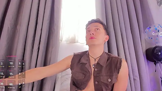 Snapshot of Thiago_Jones1 chatting on 03-02-26, 02:35 Thiago Jones1 online show from 03-02-26, 02:35