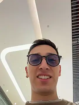 Thiago Jones1 online show from 04-09-26, 06:46