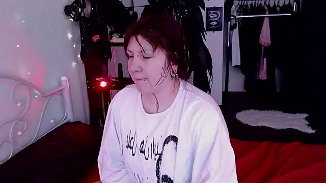 Snapshot of GothicKiraVex chatting on 05-09-26, 07:57 GothicKiraVex online show from 05-09-26, 07:57