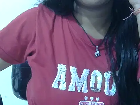 cute momo love online show from 06-15-26, 05:20