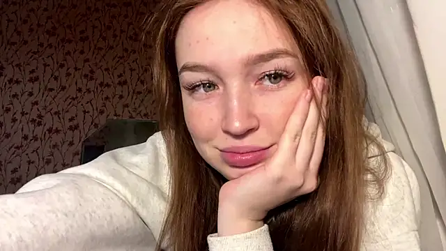 Snapshot of Hanna__Montanna chatting on 03-05-26, 03:41 Hanna Montanna online show from 03-05-26, 03:41