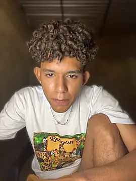 Stickmendez online show from 04-21-26, 03:57