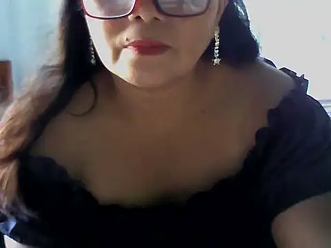 Flowerblossom123 online show from 04-17-26, 04:26