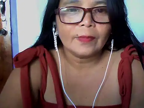 Snapshot of Flowerblossom123 chatting on 05-08-26, 05:24 Flowerblossom123 online show from 05-08-26, 05:24