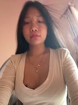 Miumieu2 online show from 04-12-26, 09:25