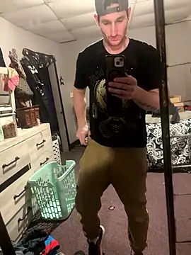 Aarondeweese27 online show from 02-24-26, 12:08