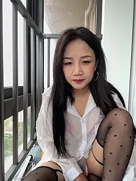 Snapshot of xiaoya-cc chatting on 03-17-26, 05:22 xiaoya-cc online show from 03-17-26, 05:22