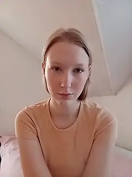 Snapshot of TanyaSavel chatting on 02-24-26, 09:18 TanyaSavel online show from 02-24-26, 09:18