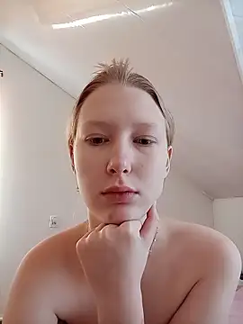 Snapshot of TanyaSavel chatting on 03-09-26, 05:44 TanyaSavel online show from 03-09-26, 05:44