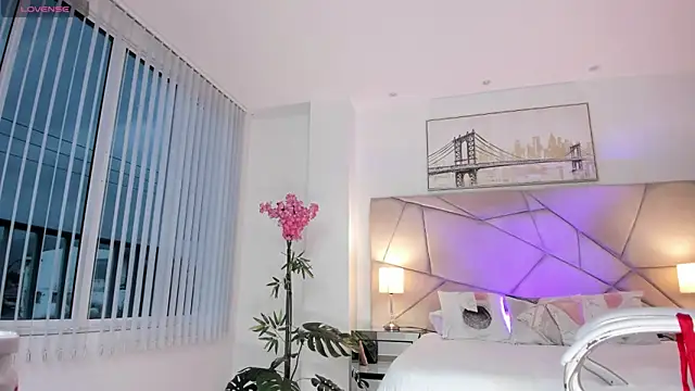 michelle Delacour online show from 03-02-26, 09:43