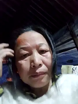 heesuu11 online show from 03-09-26, 11:47