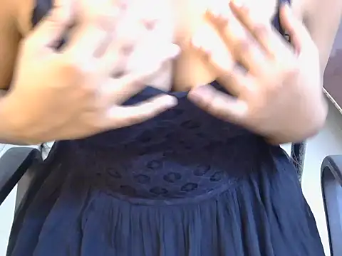 Snapshot of strip_sunshine chatting on 05-16-26, 10:36 strip sunshine online show from 05-16-26, 10:36
