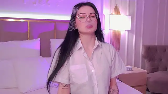 CindyMil online show from 06-12-26, 06:12