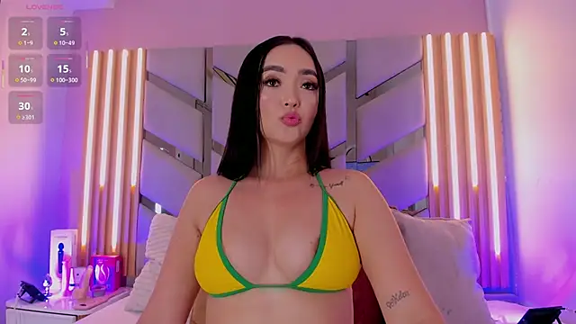 Snapshot of Samantha-Pardo chatting on 05-16-26, 07:34 Samantha-Pardo online show from 05-16-26, 07:34