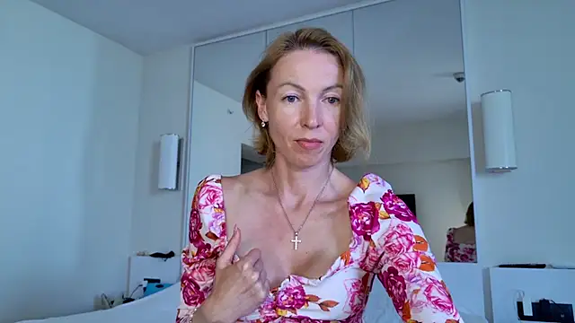 angelicfenix online show from 06-09-26, 08:37