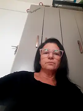 Snapshot of Camilegaucha chatting on 04-25-26, 06:38 Camilegaucha online show from 04-25-26, 06:38