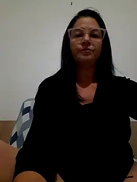 Snapshot of Camilegaucha chatting on 05-11-26, 10:29 Camilegaucha online show from 05-11-26, 10:29