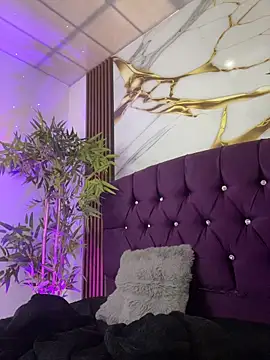 Snapshot of aurora_ec chatting on 03-06-26, 12:23 aurora ec online show from 03-06-26, 12:23