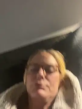 Amelie BlondeXX online show from 03-29-26, 10:26