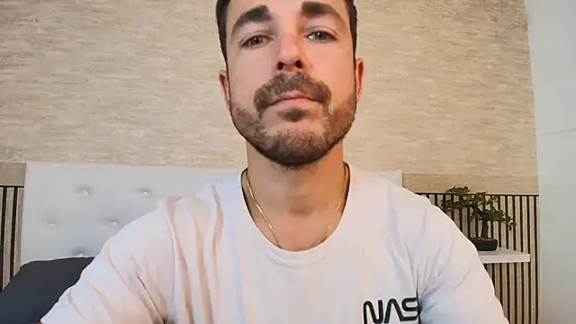 Adams Sanz online show from 04-08-26, 08:20