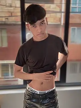 Snapshot of The_Conquer chatting on 03-05-26, 12:56 The Conquer online show from 03-05-26, 12:56