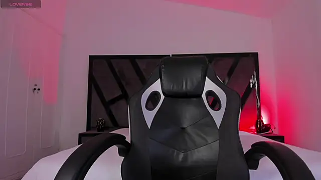 DylanRoyce  online show from 04-06-26, 12:39