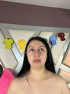 Snapshot of Ashleeyprincess01 chatting on 06-18-26, 01:04 Ashleeyprincess01 online show from 06-18-26, 01:04