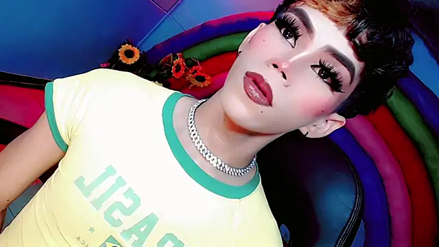 Gema Jones  online show from 07-15-26, 07:41