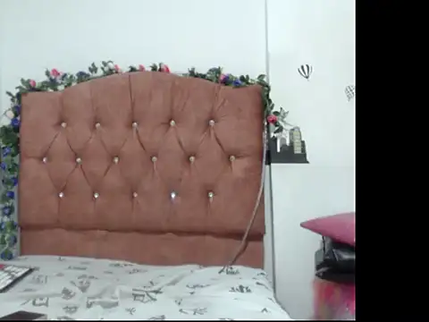 Snapshot of samanta_rosse20 chatting on 07-21-26, 04:04 samanta rosse20 online show from 07-21-26, 04:04