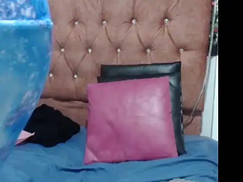 Snapshot of samanta_rosse20 chatting on 08-01-26, 02:22 samanta rosse20 online show from 08-01-26, 02:22