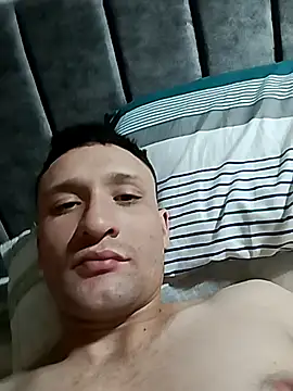 Snapshot of elsultanexotico chatting on 03-05-26, 02:51 elsultanexotico online show from 03-05-26, 02:51