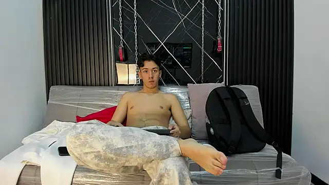 Austin Reedss online show from 04-11-26, 09:41