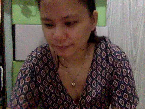 Snapshot of thealovesyou chatting on 05-08-26, 01:33 thealovesyou online show from 05-08-26, 01:33