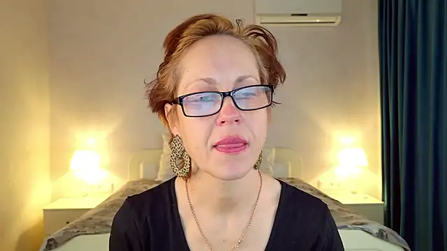 LioraWeiss online show from 03-13-26, 05:58